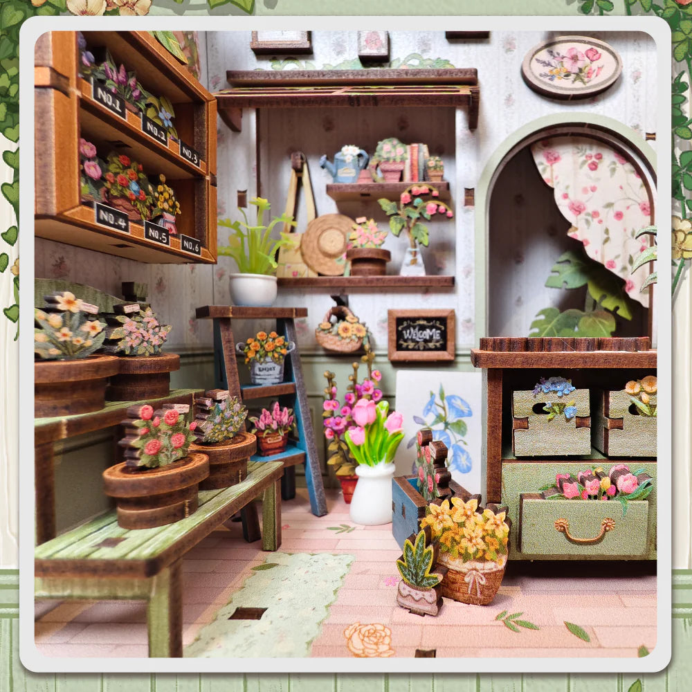 Book Nook - Champs Élysées Florist, un kit créatif pour construire un diorama miniature. Parfait pour décorer une bibliothèque ou comme cadeau original pour un amoureux des livres. Par Nookette.