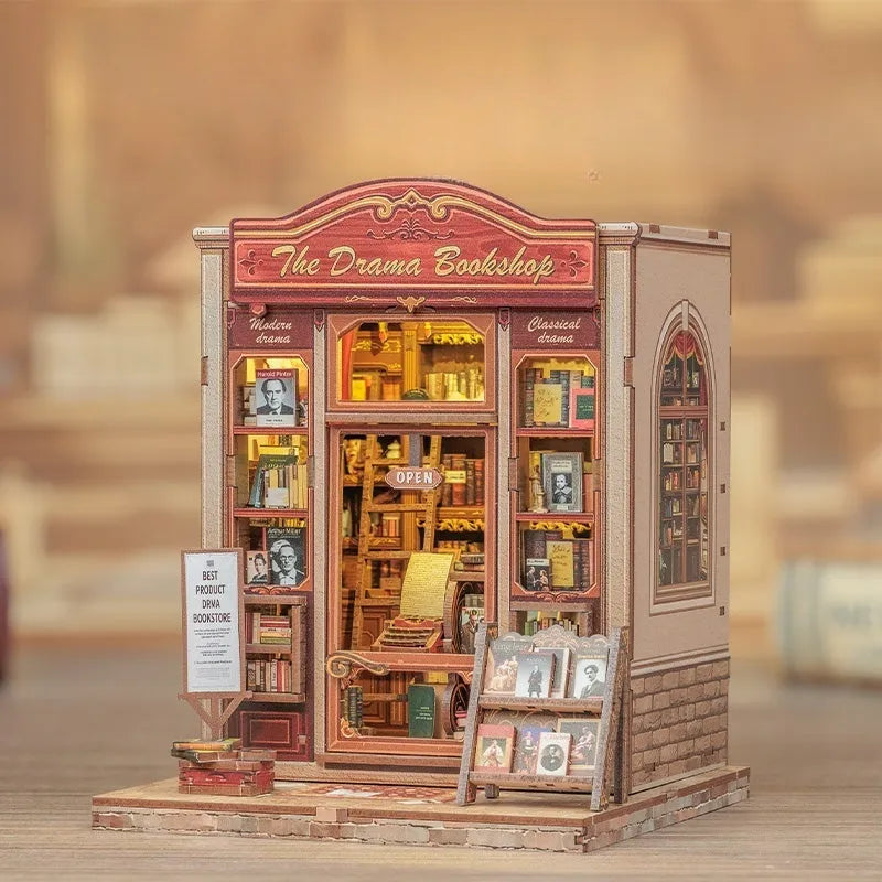Maison Miniature - The Drama Bookshop