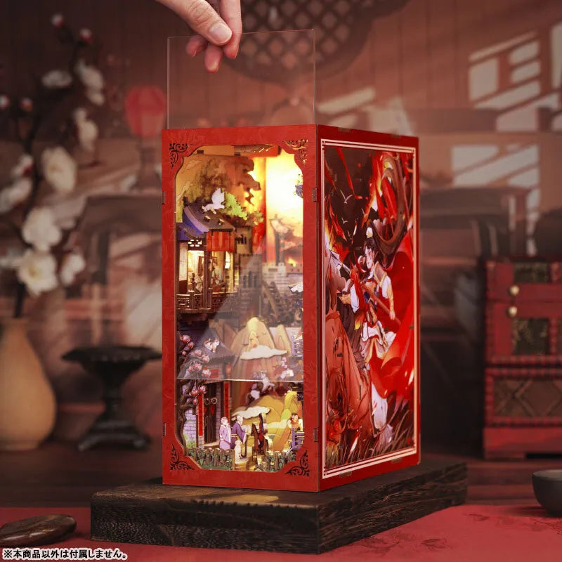 Book Nook | The Legend of Mulan, un kit créatif pour construire un diorama miniature. Parfait pour décorer une bibliothèque ou comme cadeau original pour un amoureux des livres. Par Nookette.