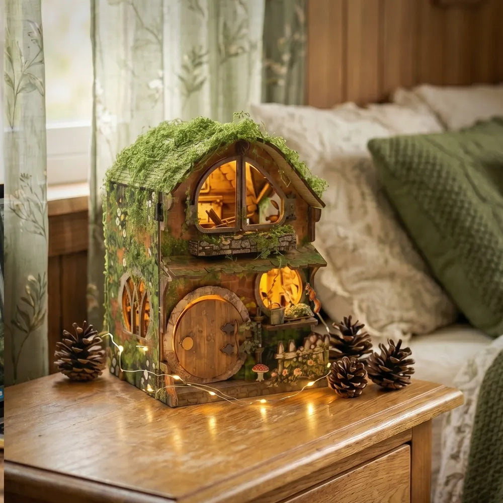 Maison Miniature - Green Vine Cottage